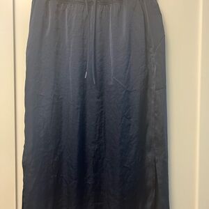 Lululemon mid length slip skirt navy blue